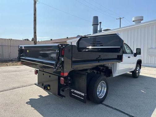 2025 Chevrolet Silverado 3500 WT