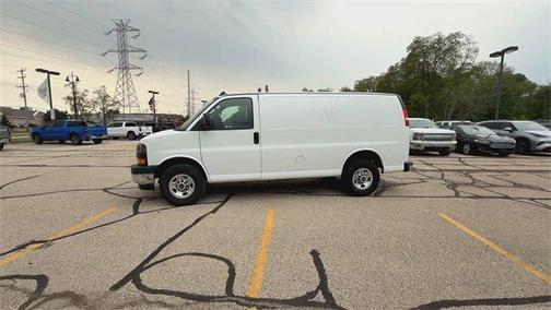 2023 GMC Savana 2500 Work Van