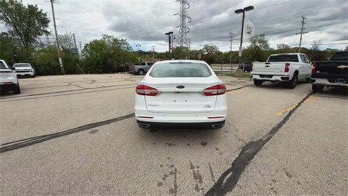 2020 Ford Fusion SE