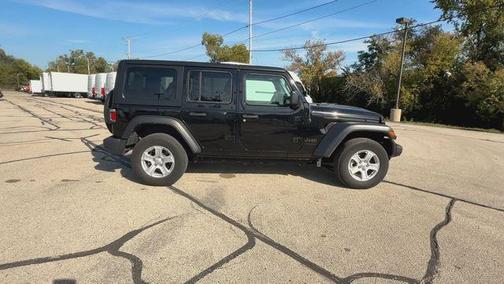 2022 Jeep Wrangler Unlimited Sport