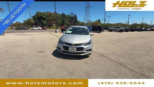 Silver Ice Metallic 2017 Chevrolet Cruze LT