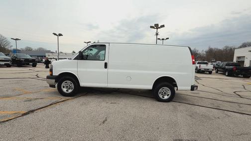 2023 GMC Savana 2500 Work Van