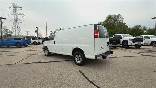 2023 GMC Savana 2500 Work Van