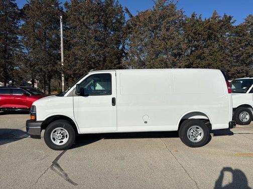 2025 Chevrolet Express 3500 Work Van