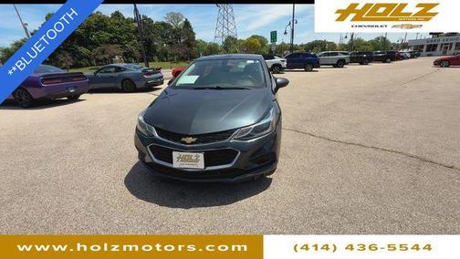 Graphite Metallic 2017 Chevrolet Cruze LT
