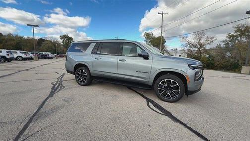 2025 Chevrolet Suburban RST