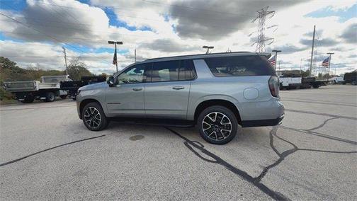 2025 Chevrolet Suburban RST