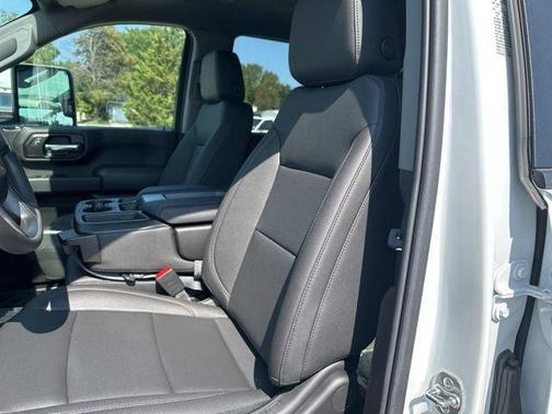 2025 Chevrolet Silverado 3500 WT