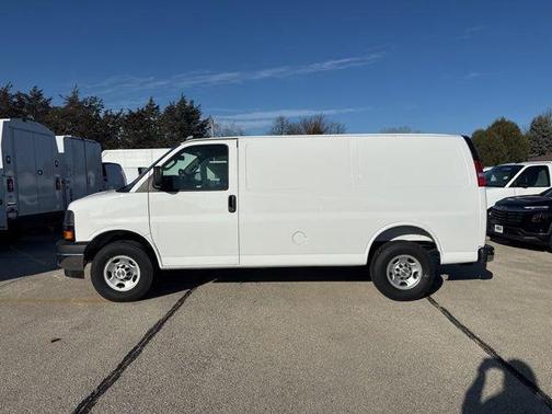 2025 Chevrolet Express 3500 Work Van