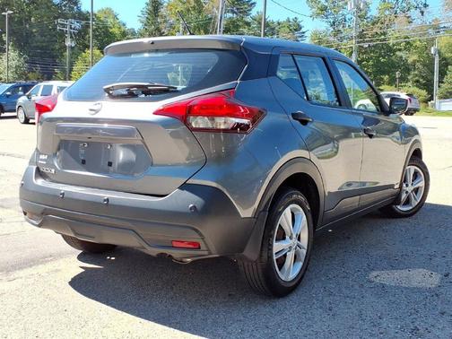 Gun Metallic 2020 Nissan Kicks S