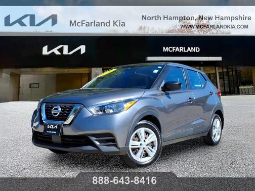 Gun Metallic 2020 Nissan Kicks S