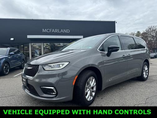 2024 Chrysler Pacifica Touring-L