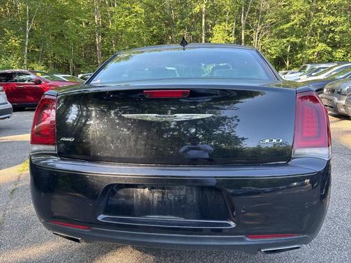 2017 Chrysler 300 S