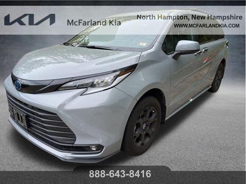 Cement 2025 Toyota Sienna Woodland Edition