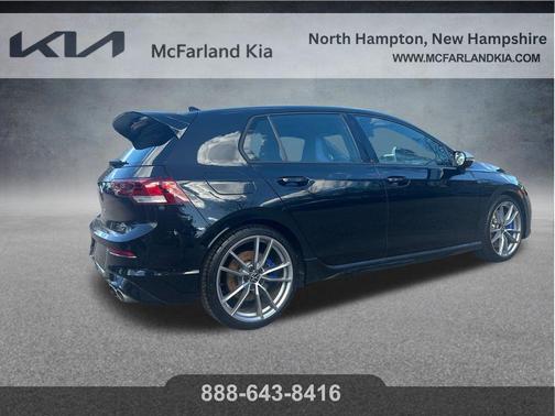 Mythos Black Metallic 2024 Volkswagen Golf R 2.0T