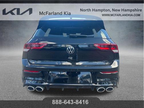 Mythos Black Metallic 2024 Volkswagen Golf R 2.0T