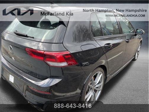 Mythos Black Metallic 2024 Volkswagen Golf R 2.0T