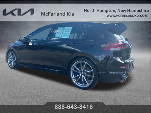 Mythos Black Metallic 2024 Volkswagen Golf R 2.0T