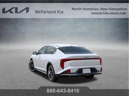 Snow White Pearl 2026 Kia K4 GT-Line