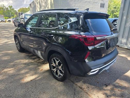 2023 Kia Seltos EX