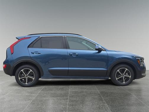 2025 Kia Niro Plug-In Hybrid EX