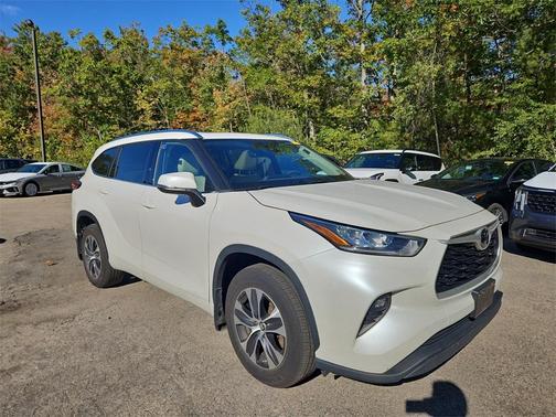 2020 Toyota Highlander XLE