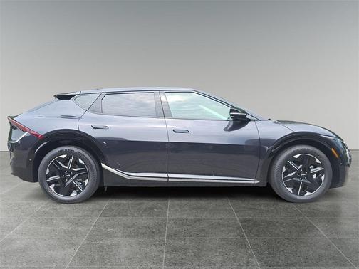2025 Kia EV6 Wind
