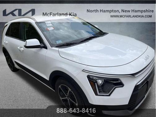 Snow White Pearl 2023 Kia Niro EX