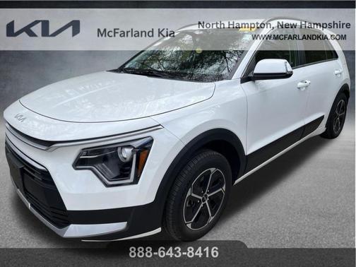 Snow White Pearl 2023 Kia Niro EX