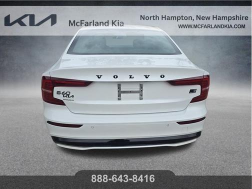 2023 Volvo S60 Recharge Plug-In Hybrid T8 Core Black Edition