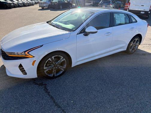 Glacial White Pearl 2023 Kia K5 EX