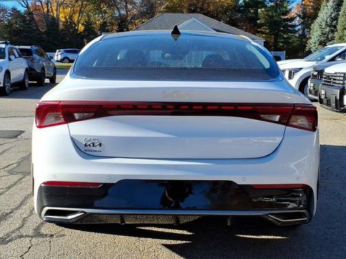 Glacial White Pearl 2023 Kia K5 EX
