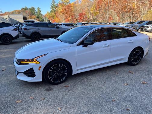 Glacial White Pearl 2024 Kia K5 GT-Line