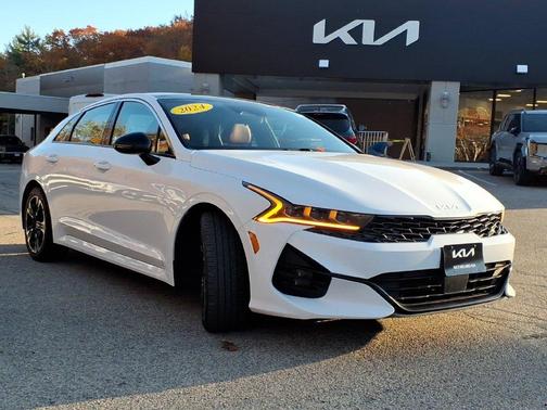 Glacial White Pearl 2024 Kia K5 GT-Line