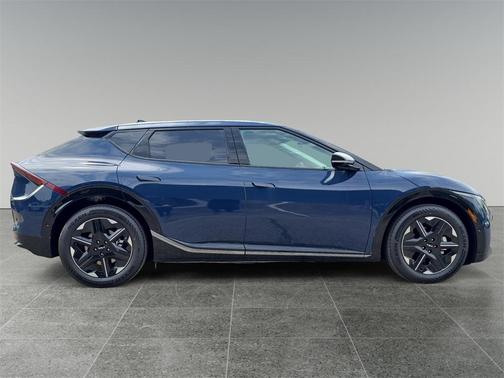 2025 Kia EV6 Wind