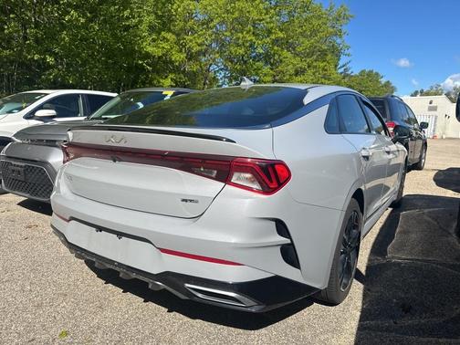 2024 Kia K5 GT-Line