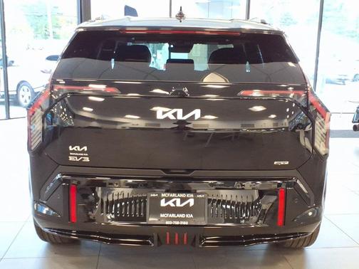 Aurora Black Pearl 2027 Kia EV3 GT