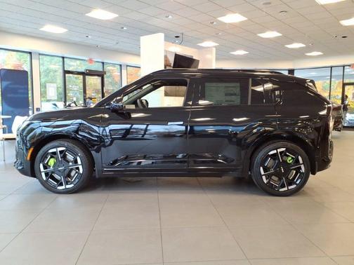 Aurora Black Pearl 2027 Kia EV3 GT