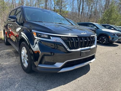 2022 Kia Carnival LXS