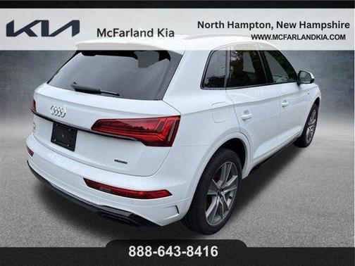 Glacier White Metallic 2025 Audi Q5 45 S line quattro Premium