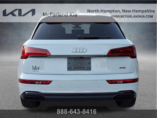 Glacier White Metallic 2025 Audi Q5 45 S line quattro Premium