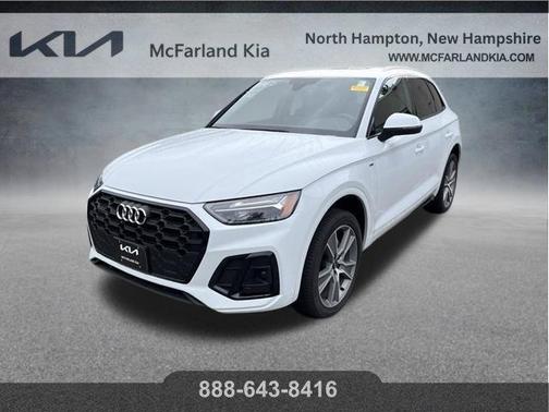 Glacier White Metallic 2025 Audi Q5 45 S line quattro Premium
