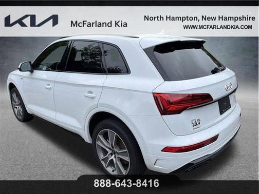 Glacier White Metallic 2025 Audi Q5 45 S line quattro Premium