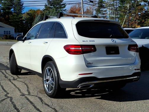 Polar White 2017 Mercedes-Benz GLC 300 Base 4MATIC