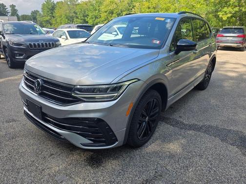 2022 Volkswagen Tiguan 2.0T SE R-Line Black