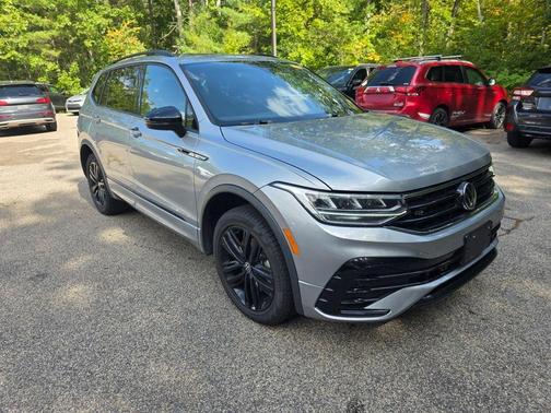 2022 Volkswagen Tiguan 2.0T SE R-Line Black