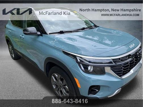 Blue / Black 2024 Kia Seltos S