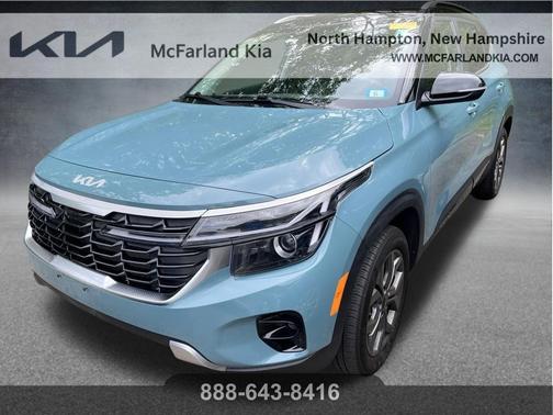 Blue / Black 2024 Kia Seltos S