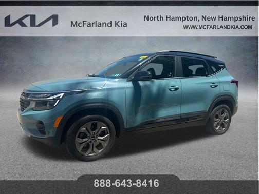 Blue / Black 2024 Kia Seltos S