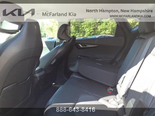 Glacial White Pearl 2026 Kia EV6 Light